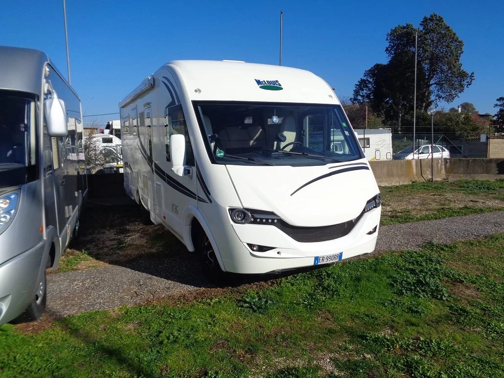 MC LOUIS NEVIS 873G
