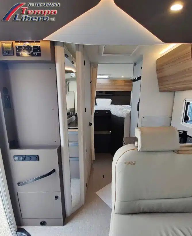 BURSTNER B66 TD 690 - foto 10