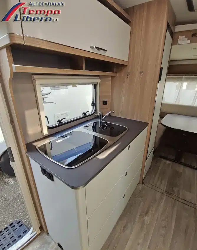 BURSTNER PREMIO 440 PLUS - foto 5