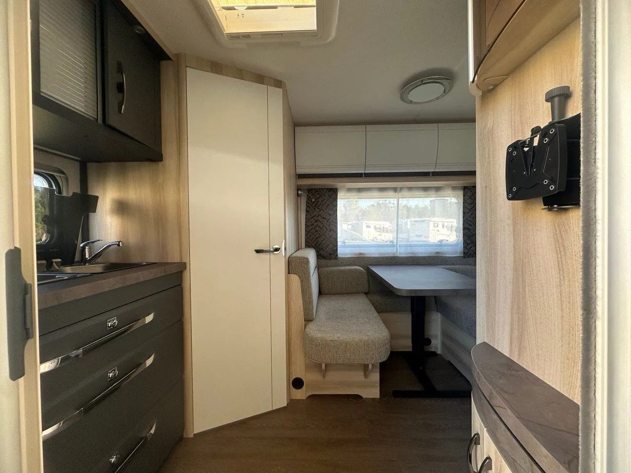 Vendita Caravan Nuovi | Monza | Vacanze 2000 - foto 6