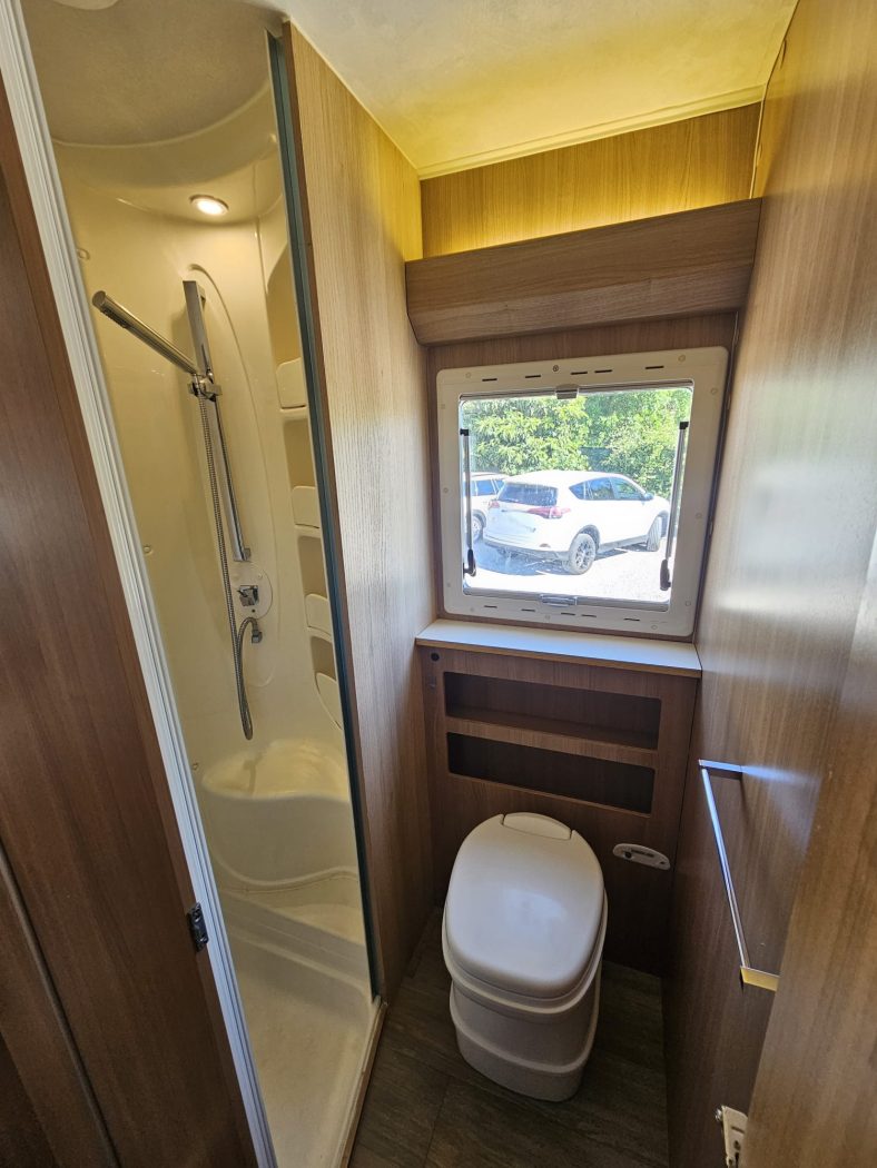 Mansardato DREAM 545 G | Zanini Camper - foto 19