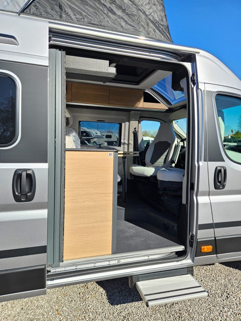 Furgonato ADRIA TWIN 640 SGX 60Y POPTOP | Zanini Camper - foto 8