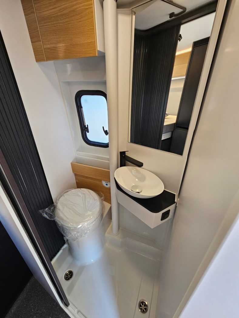Furgonato ADRIA TWIN 640 SGX 60Y POPTOP | Zanini Camper - foto 19