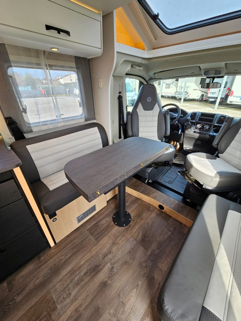 Semintegrale SUNLIGHT T 68C ADVENTURE EDITION | Zanini Camper - foto 13