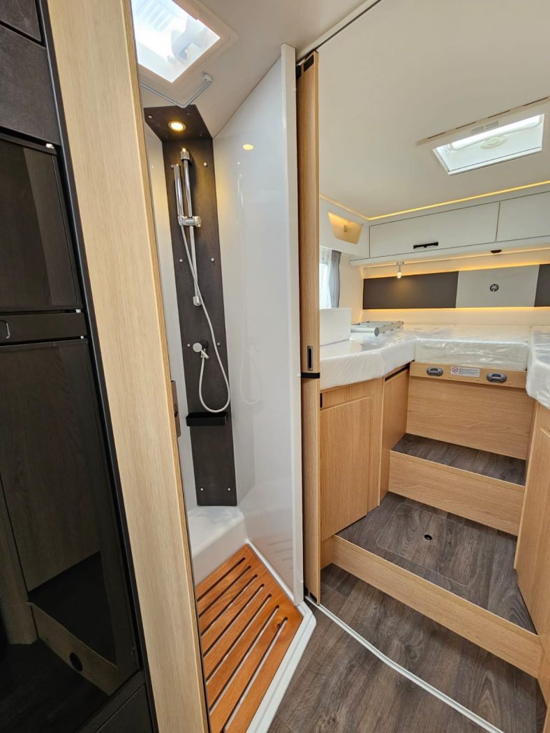 Semintegrale SUNLIGHT T 68C ADVENTURE EDITION | Zanini Camper - foto 15