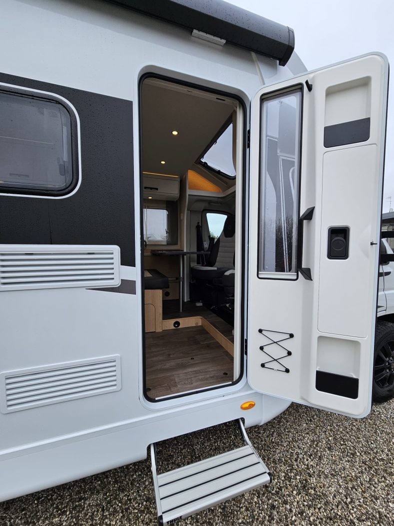 Semintegrale SUNLIGHT T 58 ADVENTURE EDITION | Zanini Camper - foto 7