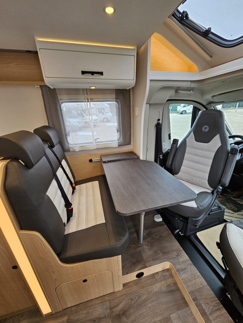 Semintegrale SUNLIGHT T 58 ADVENTURE EDITION | Zanini Camper - foto 8
