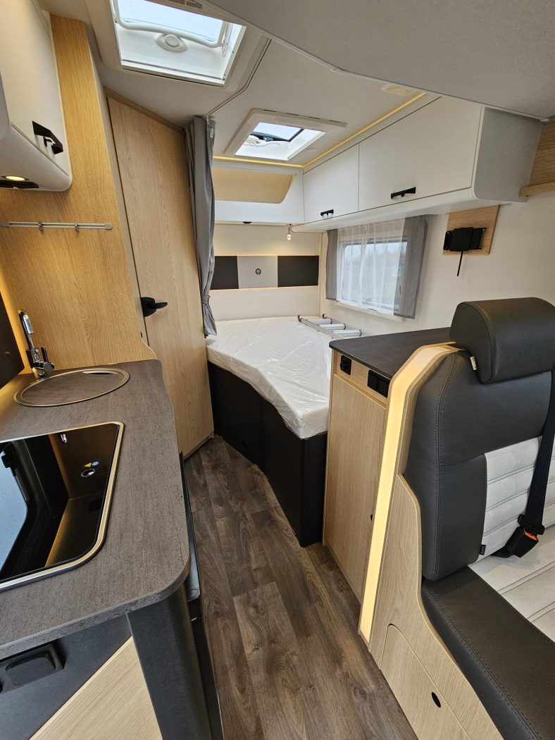Semintegrale SUNLIGHT T 58 ADVENTURE EDITION | Zanini Camper - foto 9
