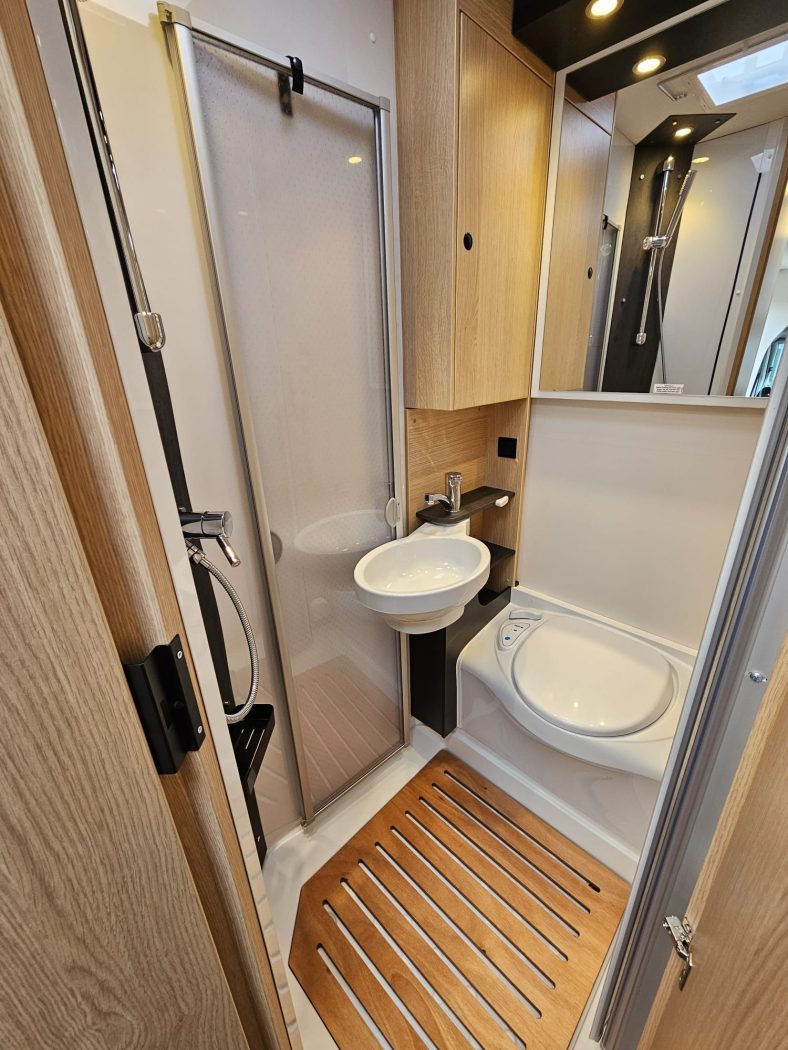 Semintegrale SUNLIGHT T 58 ADVENTURE EDITION | Zanini Camper - foto 17
