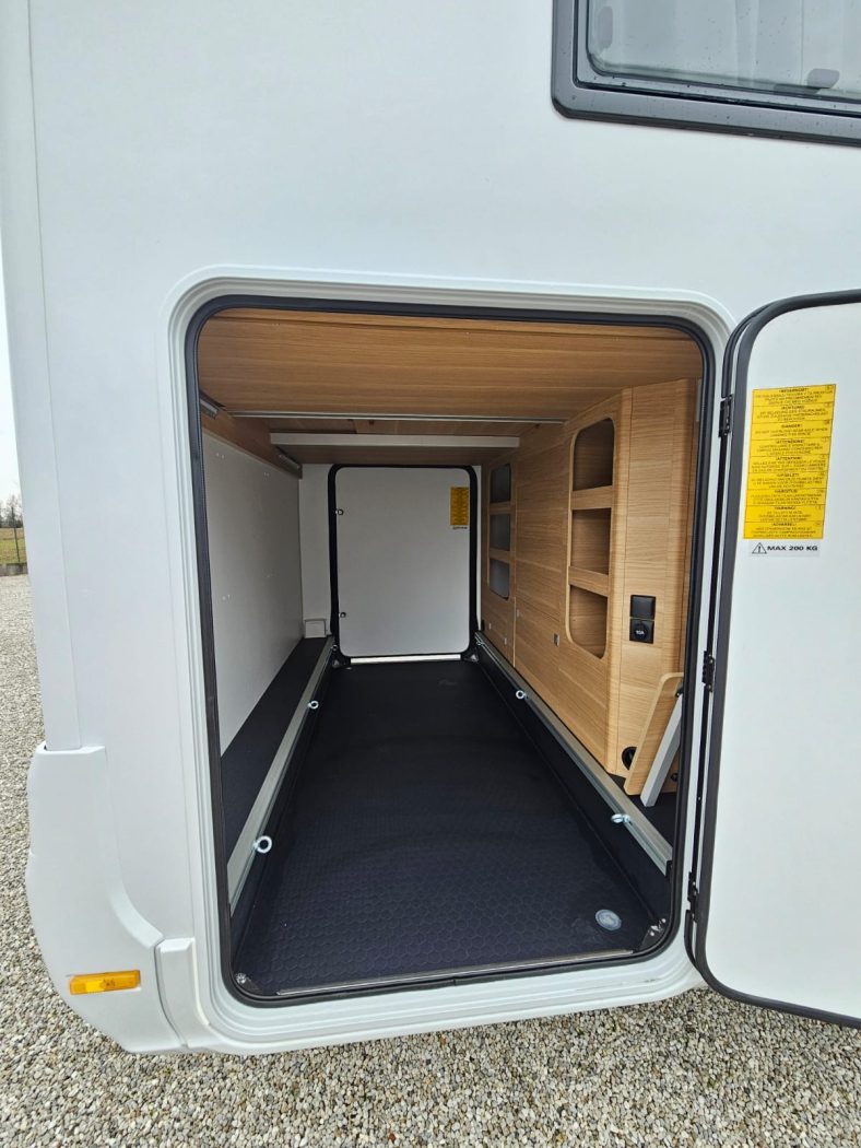 Mansardato ADRIA CORAL XL 660 SL 60Y | Zanini Camper - foto 4