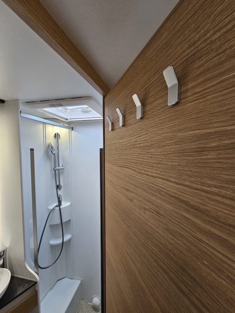 Mansardato ADRIA CORAL XL 660 SL 60Y | Zanini Camper - foto 17