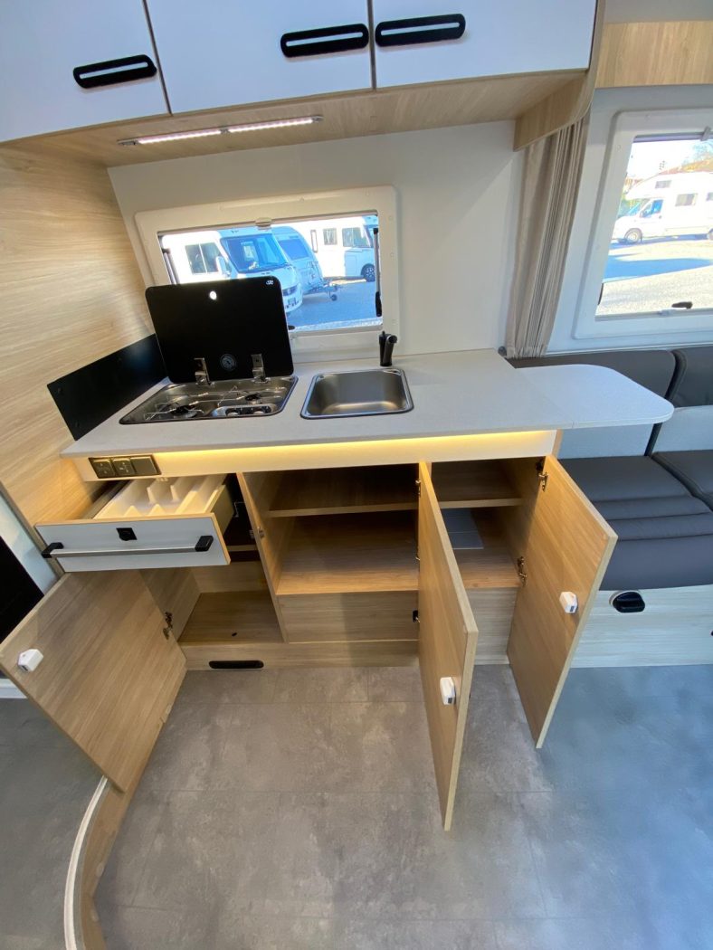 Semintegrale CHALLENGER 260 ULTIMATE EDITION - CAMBIO AUTOMATICO - | Zanini Camper - foto 11