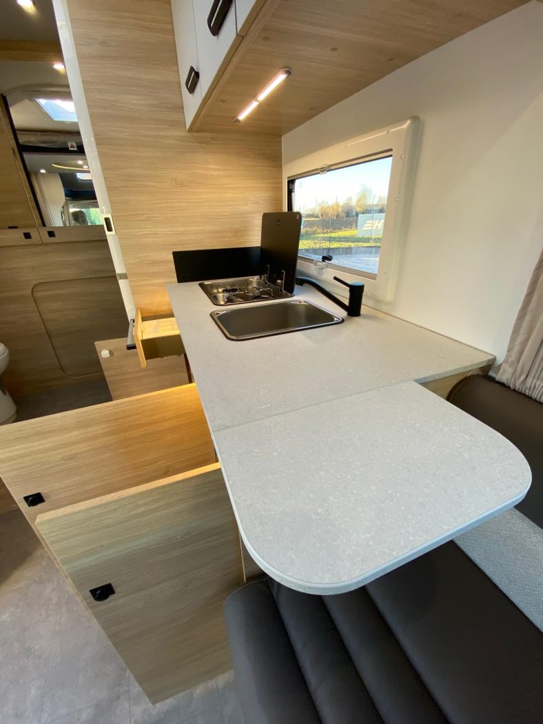 Semintegrale CHALLENGER 260 ULTIMATE EDITION - CAMBIO AUTOMATICO - | Zanini Camper - foto 12