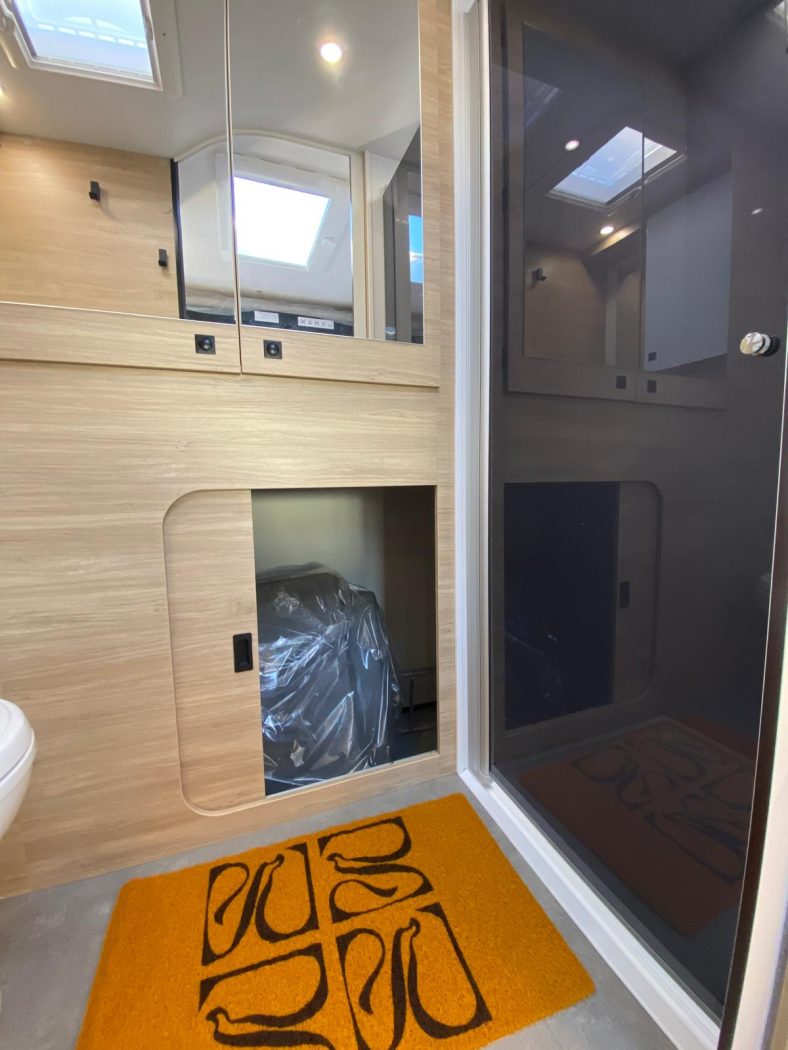 Semintegrale CHALLENGER 260 ULTIMATE EDITION - CAMBIO AUTOMATICO - | Zanini Camper - foto 24