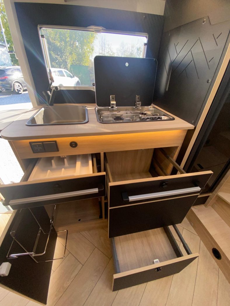 Semintegrale CHALLENGER 287 GRAPHITE EDITION | Zanini Camper - foto 15