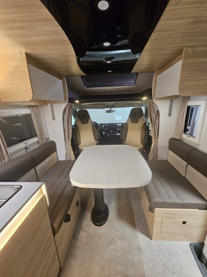 Camper semintegrale Challenger 317 Ultimate Edition 2026 - foto 5