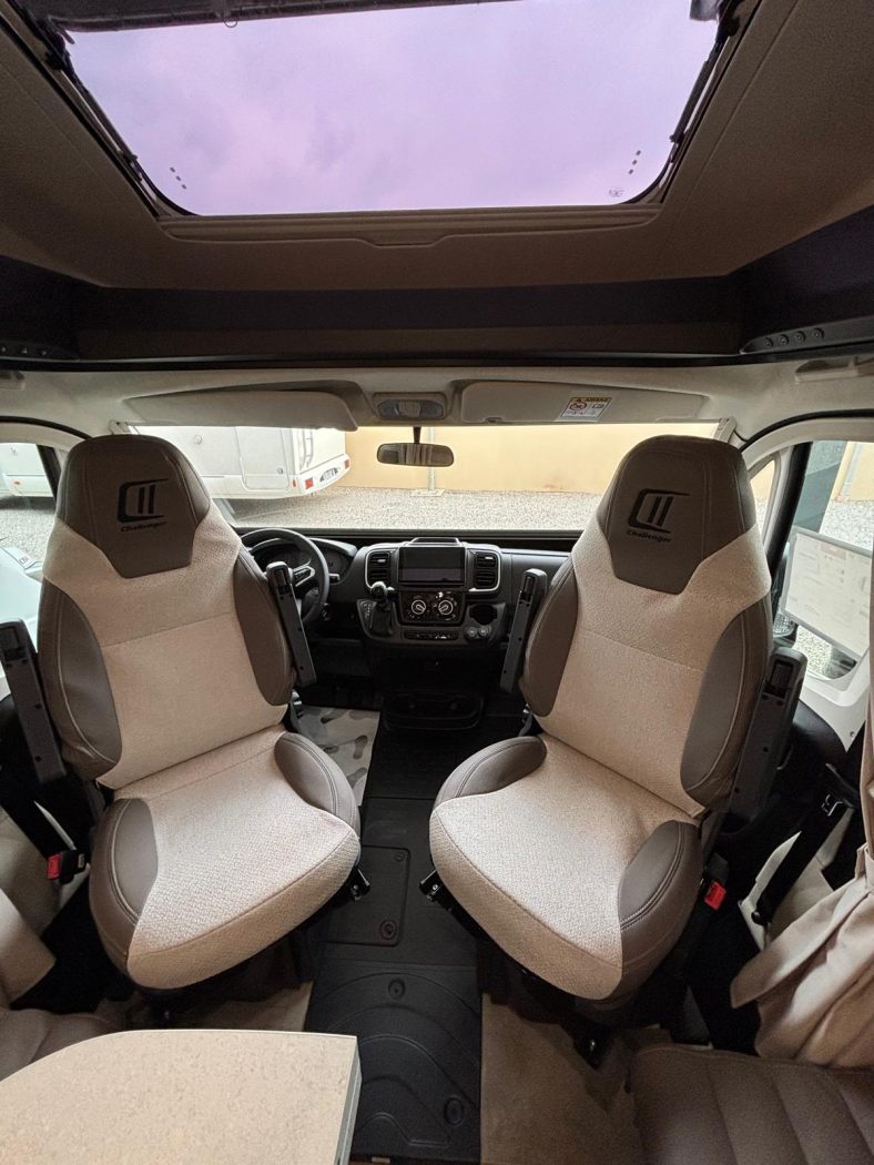 Camper semintegrale Challenger 317 Ultimate Edition 2026 - foto 6