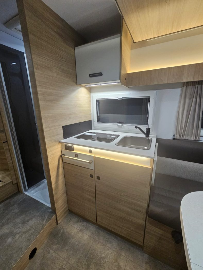 Camper semintegrale Challenger 317 Ultimate Edition 2026 - foto 12