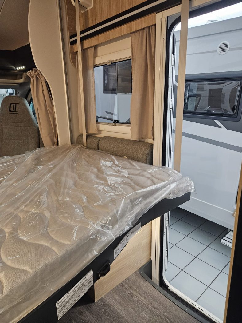 Semintegrale CHALLENGER 250 BREAK EDITION | Zanini Camper - foto 23