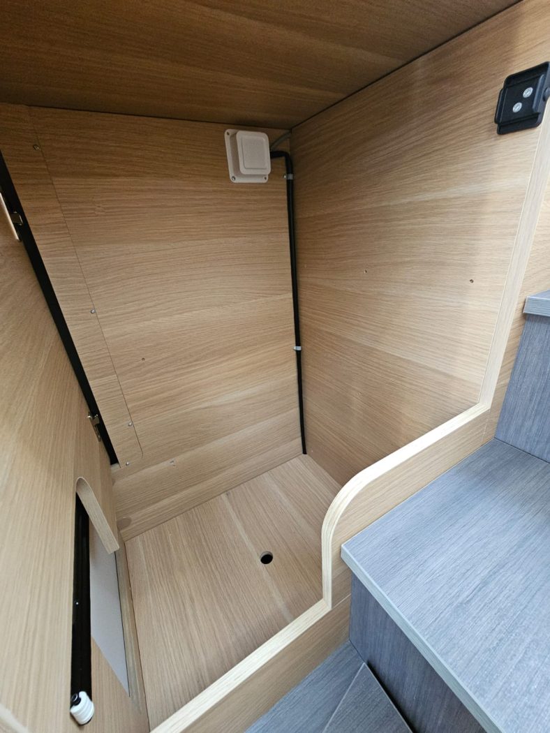 Semintegrale ADRIA MATRIX AXESS 670 SL + "PRONTI A PARTIRE" - foto 23