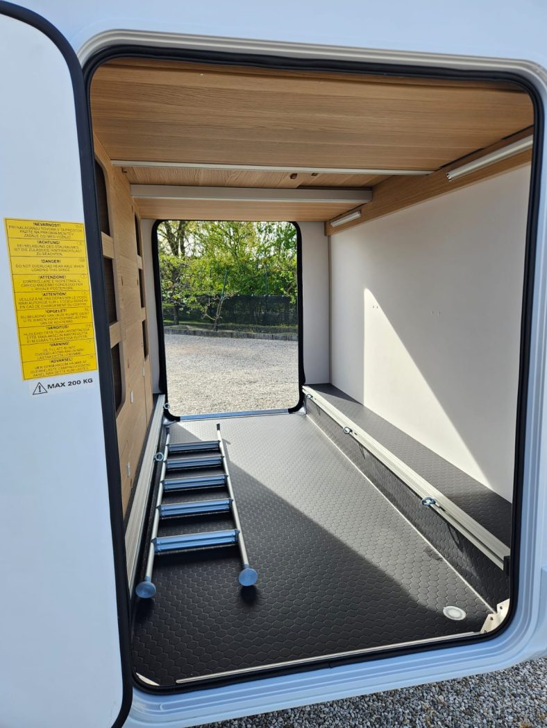 Semintegrale ADRIA MATRIX AXESS 670 SL + "PRONTI A PARTIRE" - foto 30