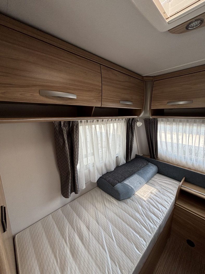Caravan ERIBA NOVALIGHT 470 - LETTI GEMELLI | Zanini Camper - foto 18