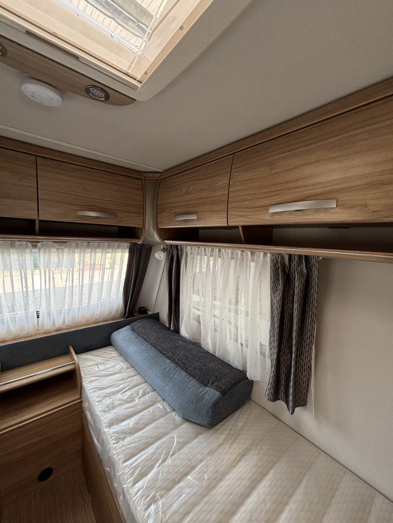 Caravan ERIBA NOVALIGHT 470 - LETTI GEMELLI | Zanini Camper - foto 19