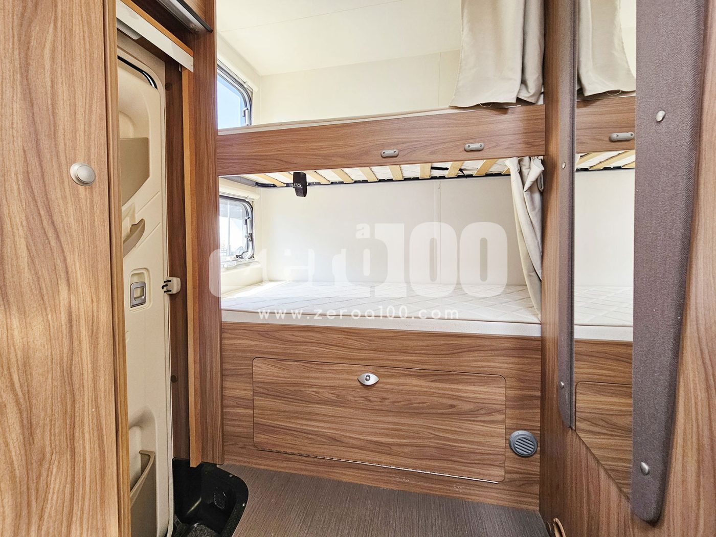 Camper Motorhome Itineo SB 720 – 6 posti - foto 12