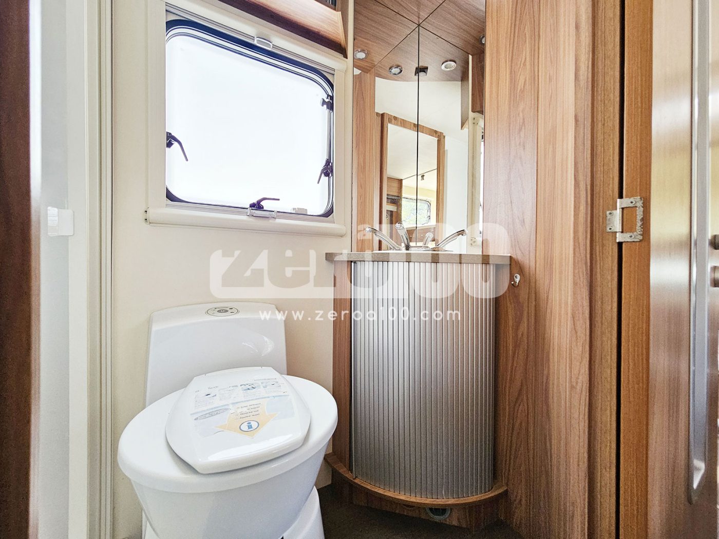 Camper Motorhome Itineo SB 720 – 6 posti - foto 34
