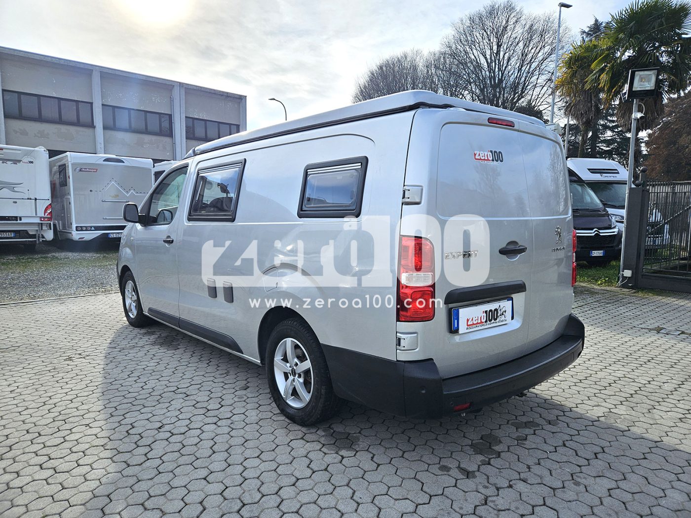 Camper puro van camperizzato con Bagno - foto 6
