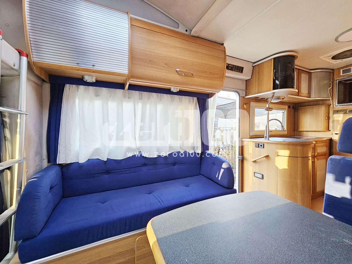 Camper Mansardato Arca Superamerica 415 - foto 17