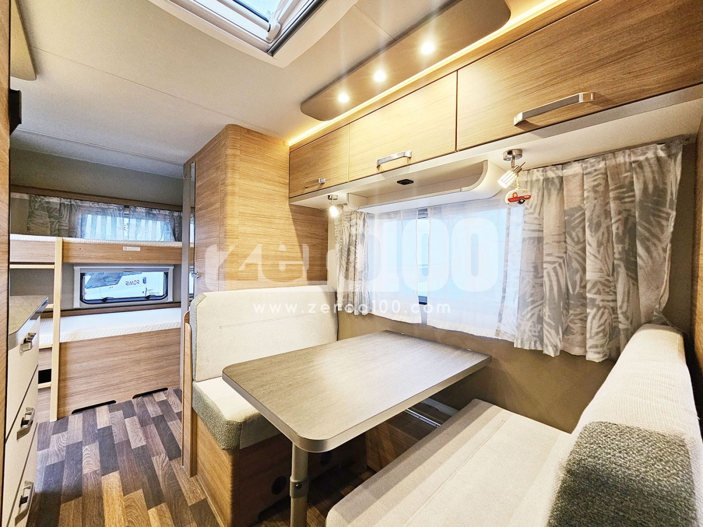 Caravan Weinsberg Caraone 480 QDK 6 posti - foto 17