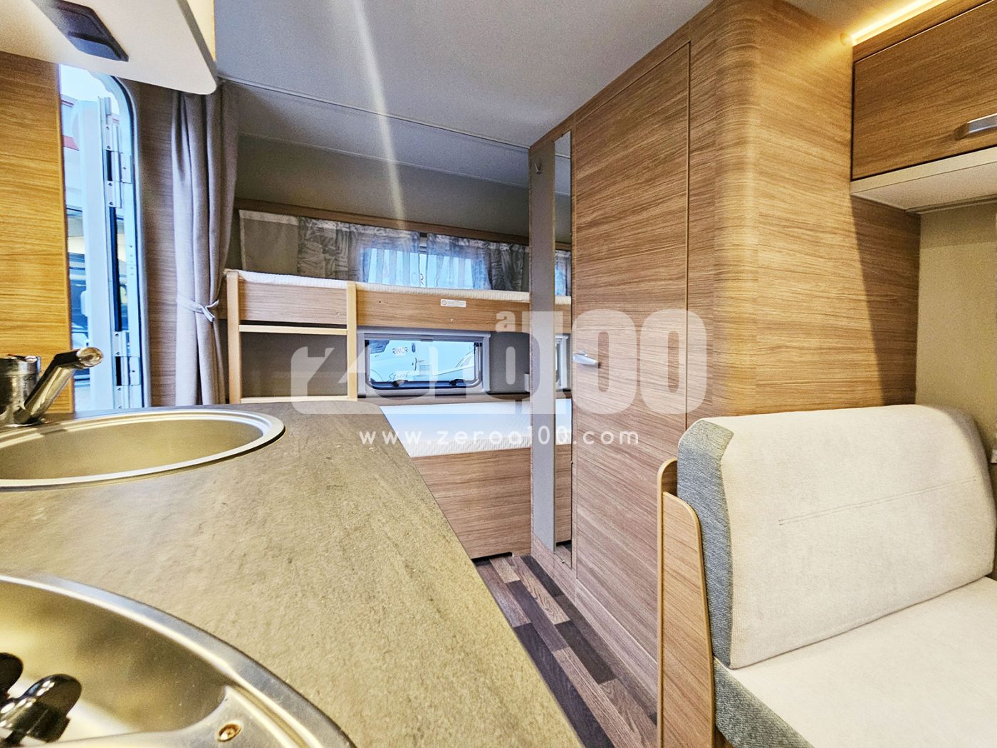 Caravan Weinsberg Caraone 480 QDK 6 posti - foto 24