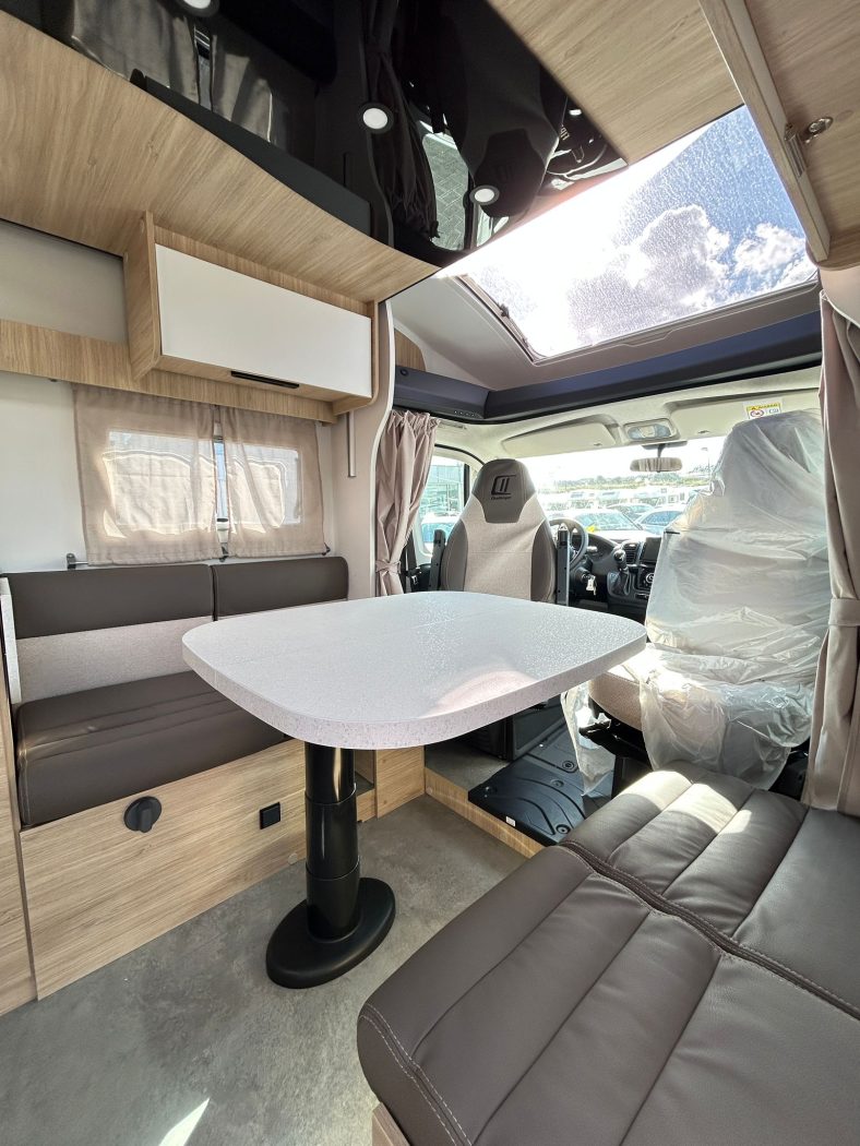 Challenger 318 Ultimate Edition - foto 5