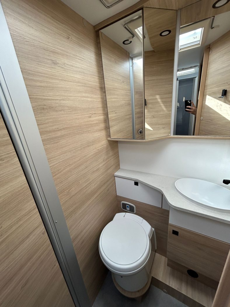 Challenger 318 Ultimate Edition - foto 12