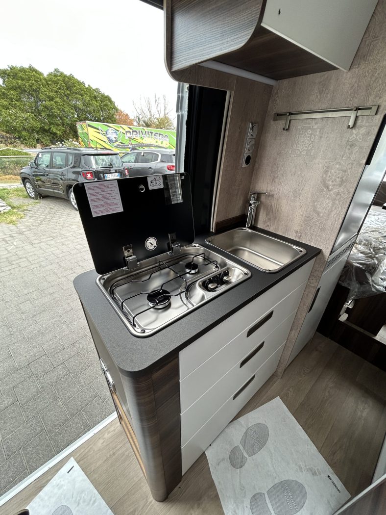 Laika Ecovip 645 Tetto sollevabile - foto 7