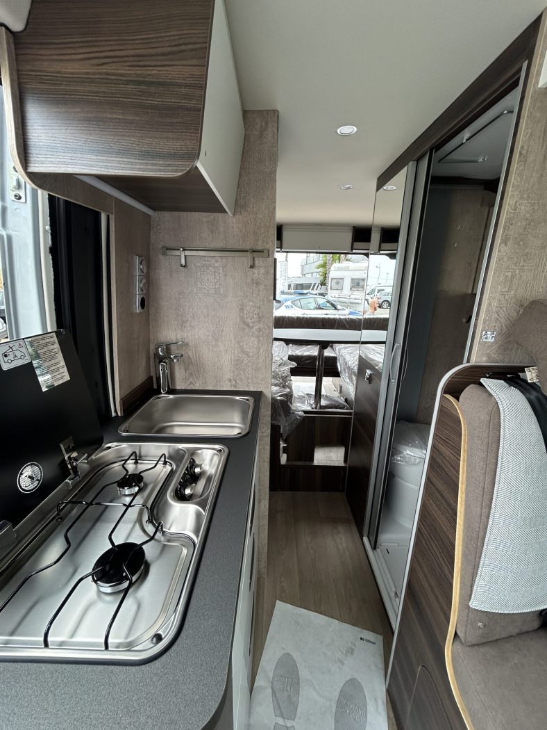 Laika Ecovip 645 Tetto sollevabile - foto 8