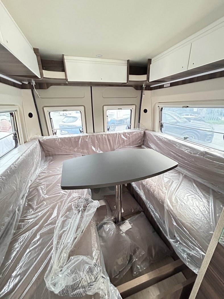 Laika Ecovip 645 Tetto sollevabile - foto 10