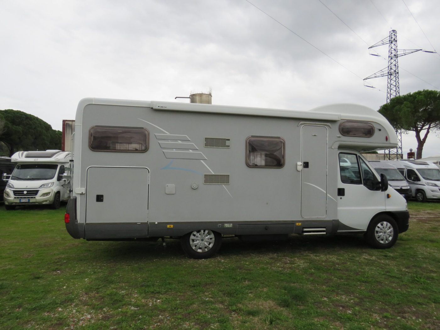Hymercar C 664 Con garage VENDUTO - foto 2