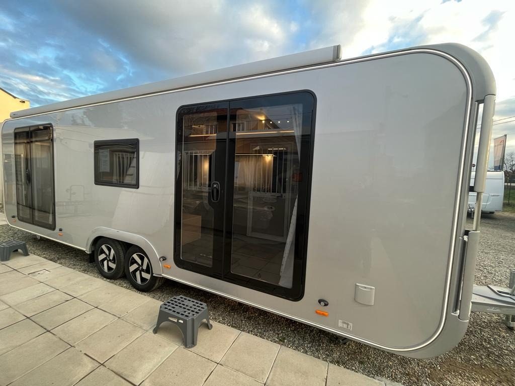 Adria Astella 704 HP su ordinazione