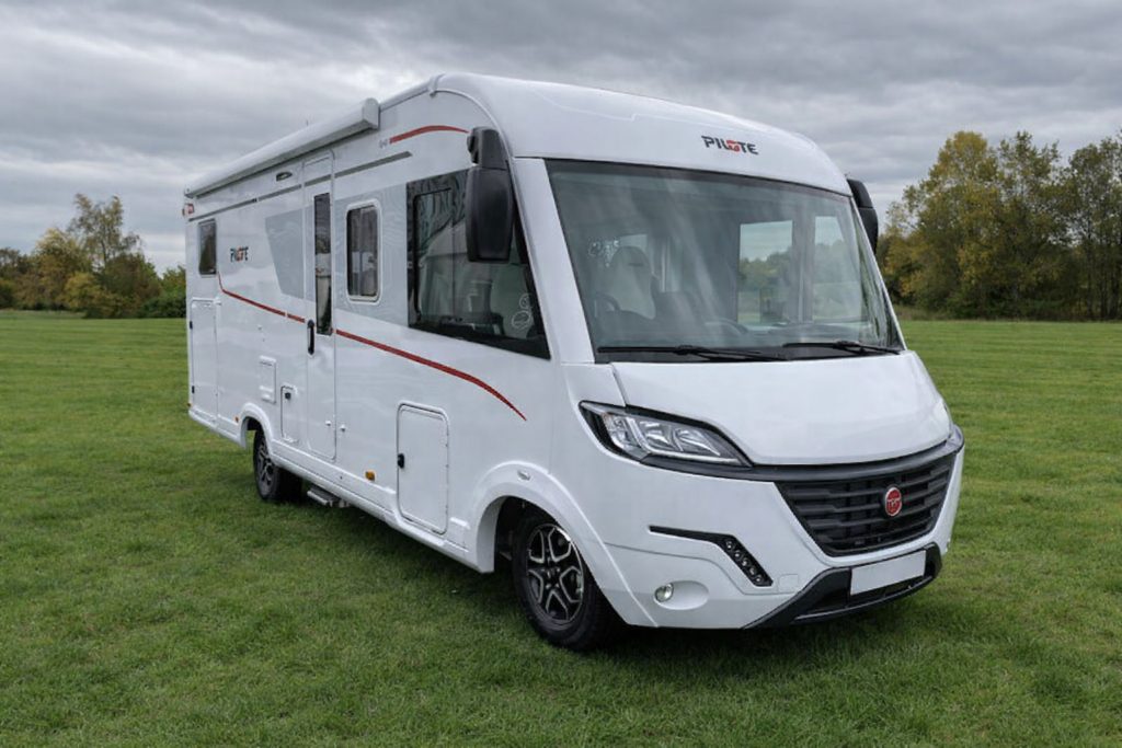 PILOTE G720 FCJ EXPRESSION — DLF Caravan