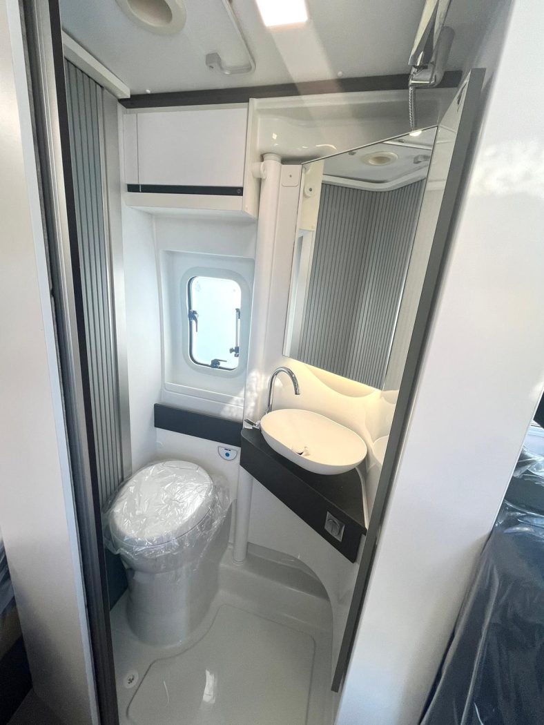 Adria Twin Supreme 600 - foto 12