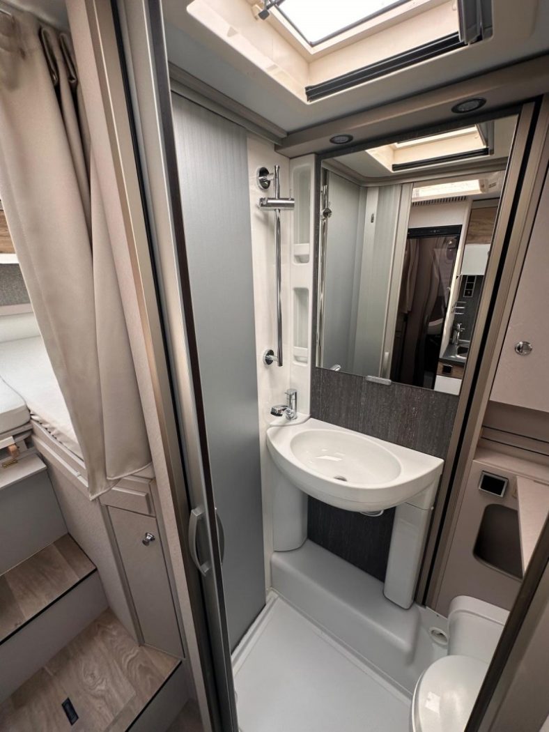 HYMER EXSIS I 474 usato - foto 14