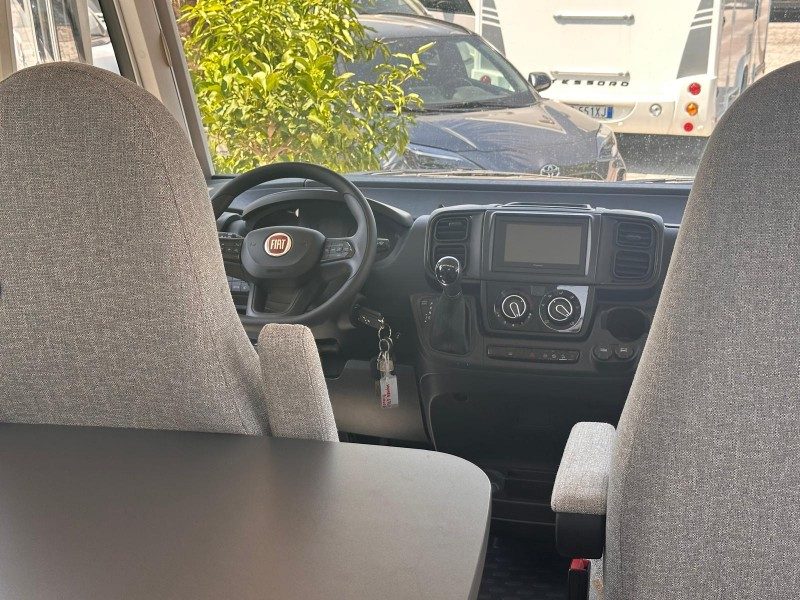 HYMER EXSIS I 474 usato - foto 18