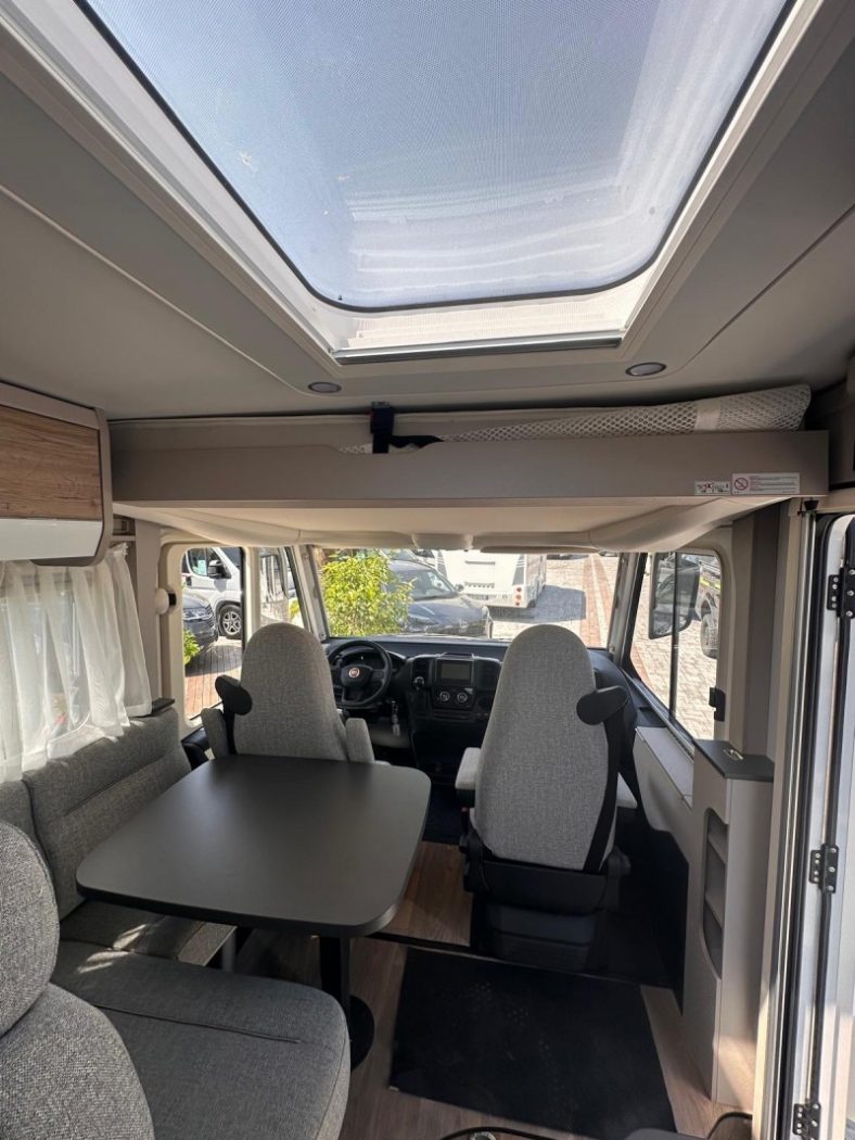 HYMER EXSIS I 474 usato - foto 22