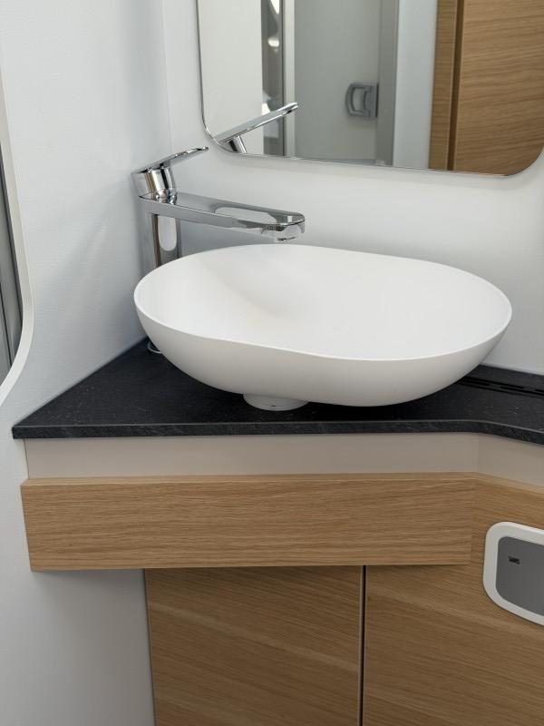 ADRIA CORAL XL 650 DK nuovo - foto 17