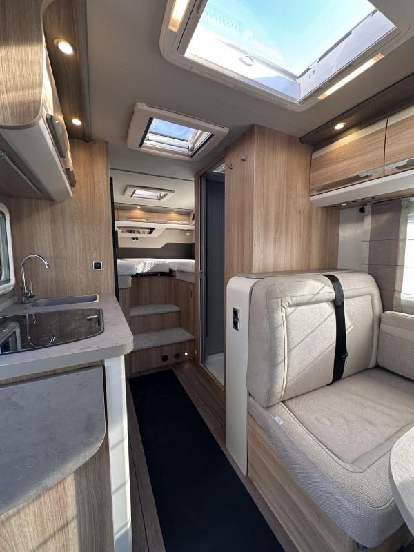 KNAUS SKY I 700 LG usato - foto 8