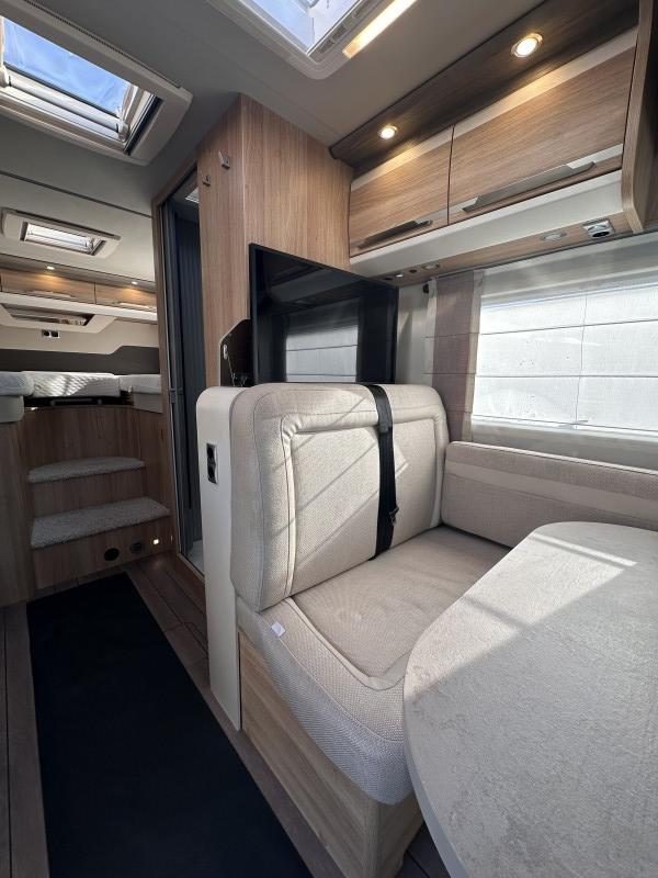 KNAUS SKY I 700 LG usato - foto 11