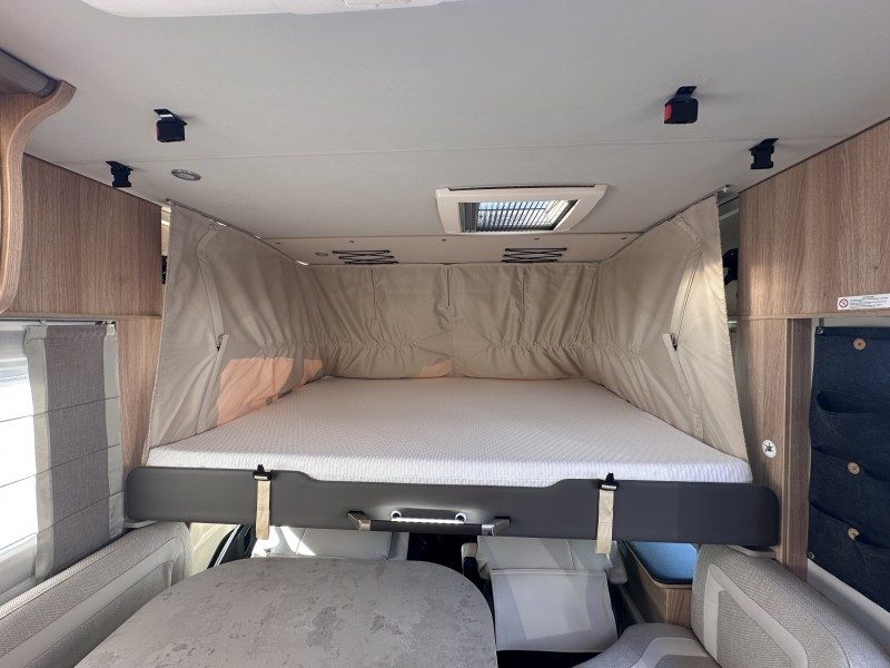 KNAUS SKY I 700 LG usato - foto 17