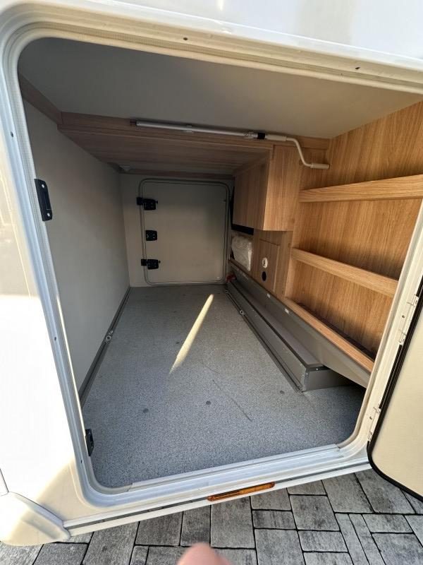 KNAUS SKY I 700 LG usato - foto 18